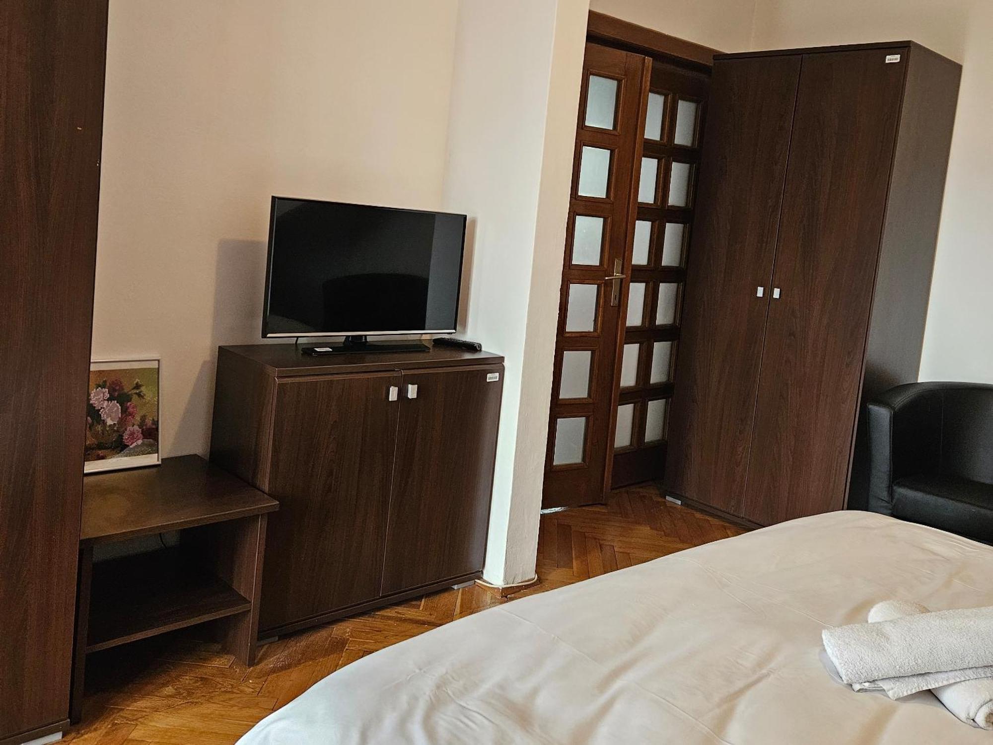 Apartment Zarnesti City Centre Vmp Free Parking Exterior foto